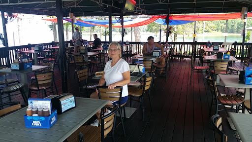 Barbecue Restaurant «Pig Tales on Lake Lanier», reviews and photos, 6800 Lights Ferry Rd, Flowery Branch, GA 30542, USA