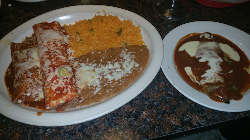 Mexican Restaurant «Puerto Vallarta Mexican Restaurant», reviews and photos, 3312 W Broadway, Council Bluffs, IA 51501, USA