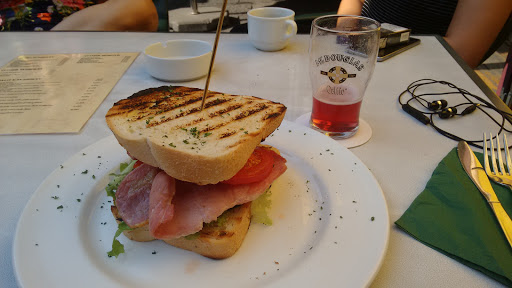 Irish Pub