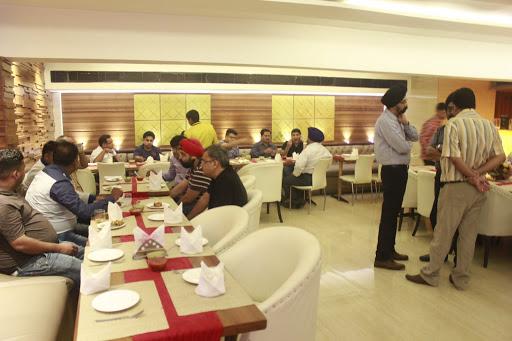Cafe in Malviya Nagar - AMPM Café & Bar - Restaurant in Malviya Nagar, Delhi, J 2/5, 3rd & 4th Floor, B.K. Dutt Market, Najafgarh Rd, Block J, Rajouri Garden, New Delhi, Delhi 110027, India, Wine_Bar, state UP