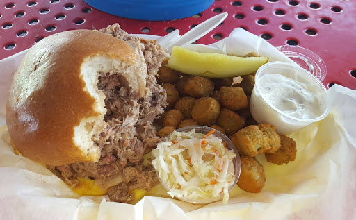 Barbecue Restaurant «Dixie Pig Bar-B-Q», reviews and photos, 4495 N Dixie Hwy, Oakland Park, FL 33334, USA