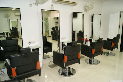 Beauty Bells (Unisex Salon, Spa And Slimming Centre), B-1/6,, Phase 2, Ashok Vihar, Delhi, 110052, India, Day_Spa, state DL