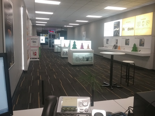Electronics Store «Sprint Store», reviews and photos, 409 Old Capital Plaza N W, Corydon, IN 47112, USA