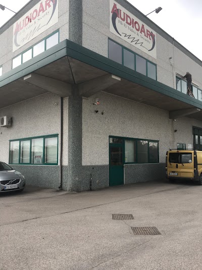 electronics-store