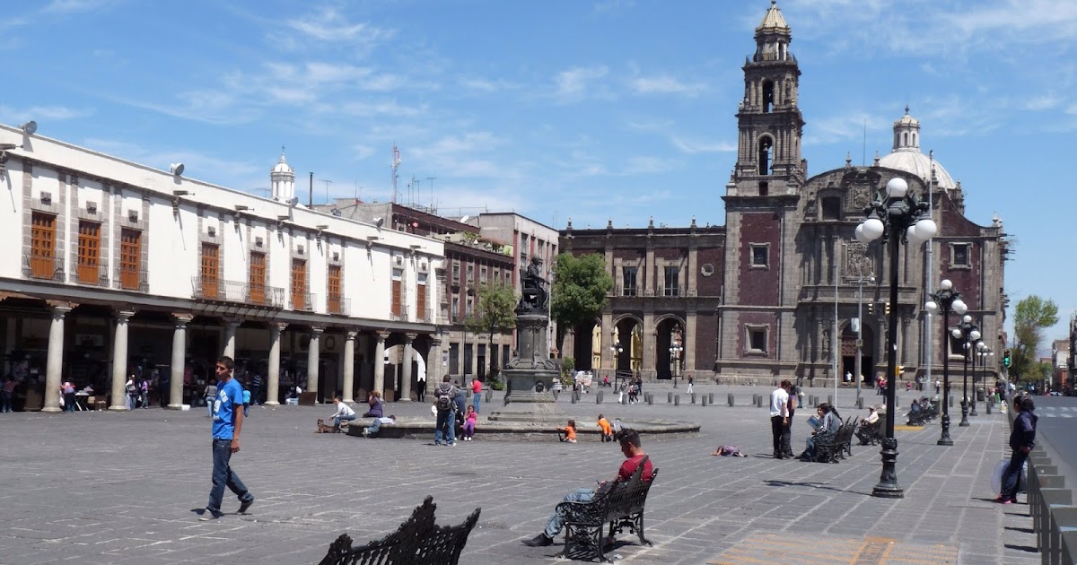 A Day In Mexico City: Plaza Santo Domingo