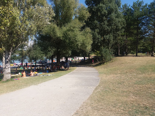 Plage De Grand Parc De Miribel