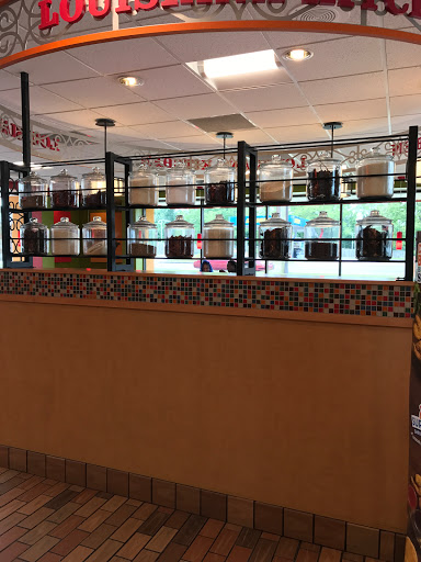Chicken Restaurant «Popeyes Louisiana Kitchen», reviews and photos, 5320 Marlboro Pike, District Heights, MD 20747, USA