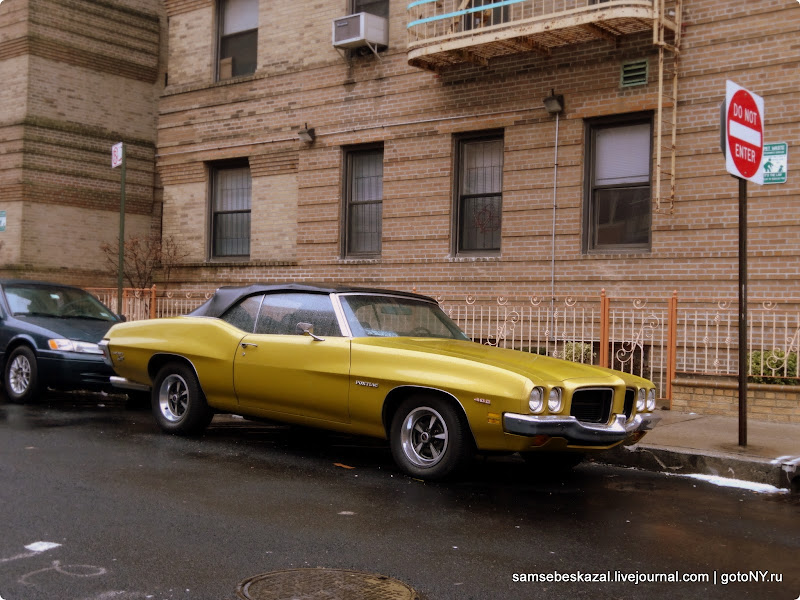 Старые автомобили на улицах Нью-Йорка - 13
