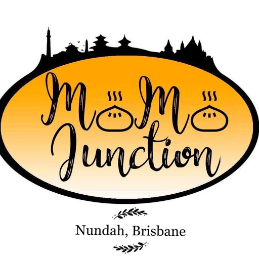 Momo Junction logo