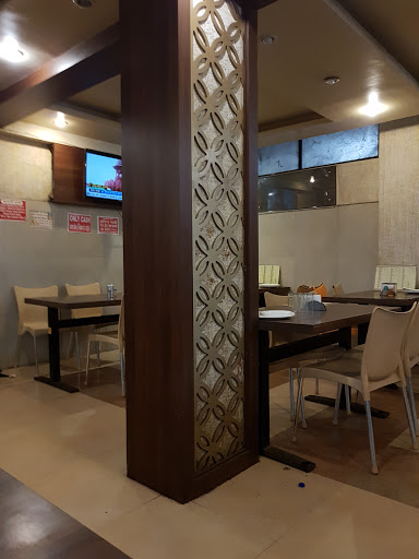 Hotel Priyanka, 131, Siddheshwar Peth, Opp. Civil Court, Civil Chowk, Solapur, Maharashtra 413001, India, Western_Restaurant, state MH
