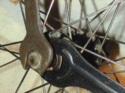 Люфт заднего колеса на велосипеде, причины, способы устранения люфта заднего и переднего колеса