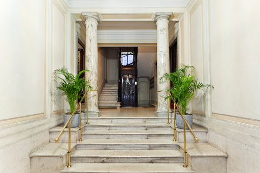 Vanity Hotel
