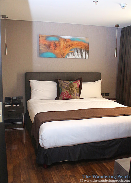 F1 Hotel Manila suite room