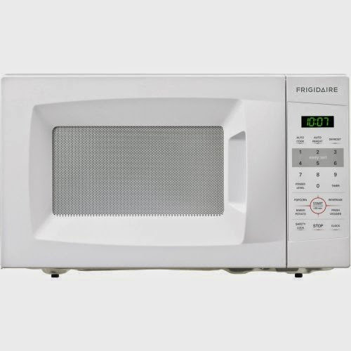  Frigidaire FFCM0724LW 700-watt Countertop Microwave, 0.7 Cubic Feet, White