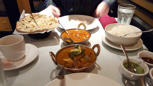 Indian Restaurant «TIKKA HOUSE INDIAN RESTAURANT», reviews and photos, 3930 Chenoweth Square, Louisville, KY 40207, USA
