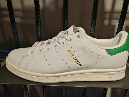 adidas Originals Store Shinsaibashi
