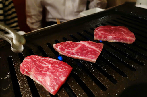 Aging beef
