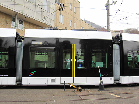 札幌市電　A1201号　中間車