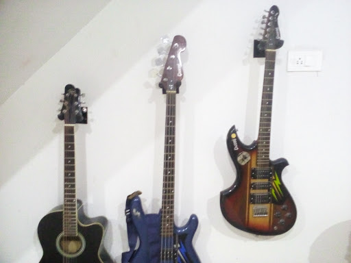 Satish Guitar Academy, Behind singh sabha gurudwara, Patel Colony, Rajpura, Punjab 140401, India, Music_School, state PB