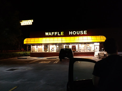 Breakfast Restaurant «Waffle House», reviews and photos, 5872 Okeechobee Rd, Fort Pierce, FL 34947, USA