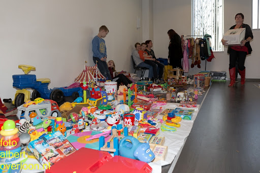 Kindermarkt - Schoenmaatjes Overloon 09-11-2014 (42).jpg