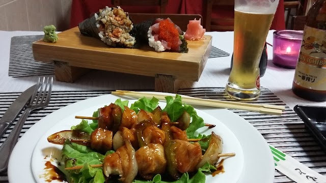 Nui Sushi & Thai bar