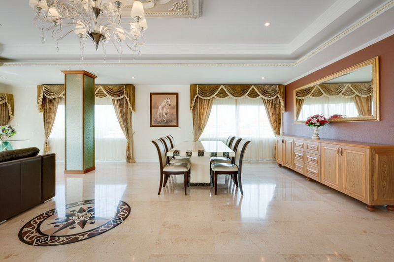Luxurious private penthouse in Pattaya for sale