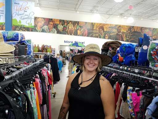 Thrift Store «Goodwill Crystal River Store Crystal River Plaza», reviews and photos