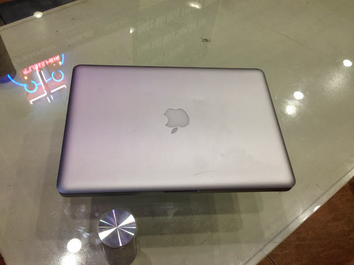MacBook Pro 13 MB466 LL/A T7200 2.0 4G 160G máy zin 100%