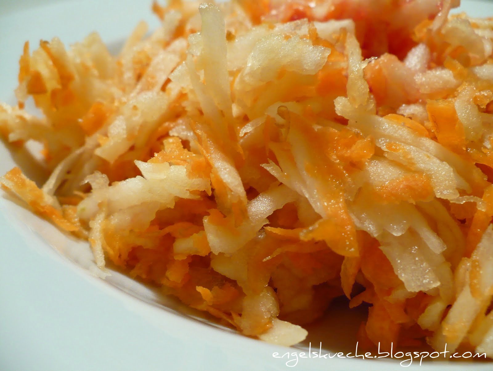 Essen aus Engelchens Küche: Apfel-Karottel-Rohkost