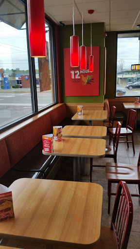 Chicken Restaurant «Popeyes Louisiana Kitchen», reviews and photos, 3062 Erie Blvd E, Syracuse, NY 13224, USA