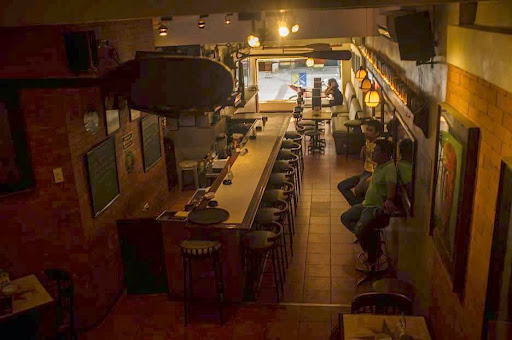 Oarhouse Pub of Manila