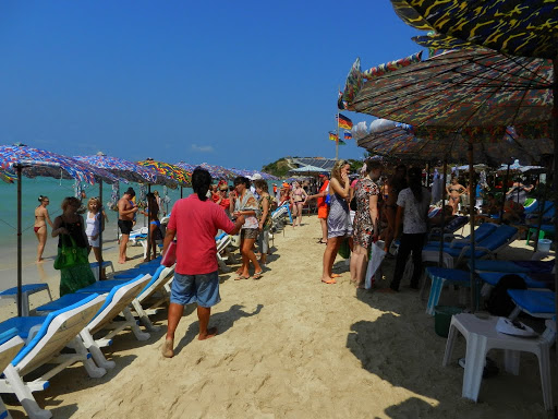 Samae Beach, Koh Larn