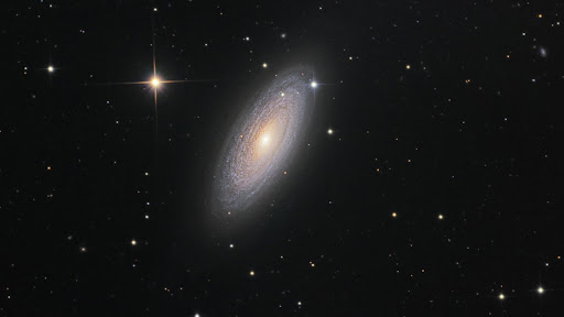 Spiral Galaxy NGC 2841.jpg