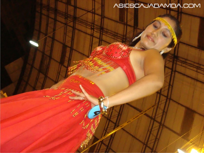 Marleny Flores del barrio "Piura" es la Miss Master Carnaval de Cajabamba 2011