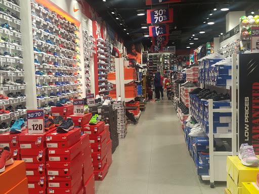 Sports Direct, Abu Dhabi - United Arab Emirates, Sporting Goods Store, state Abu Dhabi