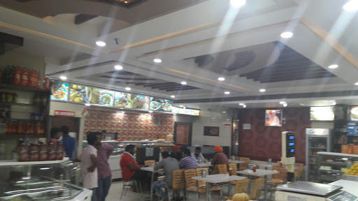 Vicky Sweets & Restaurant, Main Road, Waraich Colony, Samana, Punjab 147101, India, Western_Restaurant, state PB