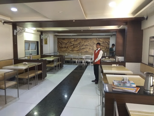 Garwa Pure Veg Restaurant, Saptrang Aakash, First floor, Hadapsar - Saswad - Jejuri Rd, Bhekrai Nagar, Tukai Darshan, Pune, Maharashtra 412308, India, Restaurant, state MH