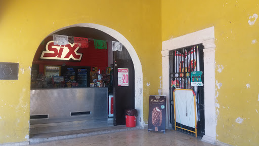 SiX, Calle 10, Barrio de San Francisco, 24010 Campeche, Camp., México, Tienda de barrio | CAMP