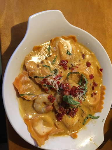 Italian Restaurant «Olive Garden», reviews and photos, 102 Colony Pl, Plymouth, MA 02360, USA