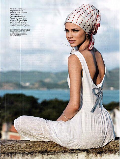 Vanity Fair Italia - Tintarella du Luna - Laura Neiva