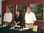 José Pinho, da Editora Vila Literária, Celeste Afonso, vereadora da Cultura do Município de Óbidos, e o autor, Luís Manuel Tudella. ?