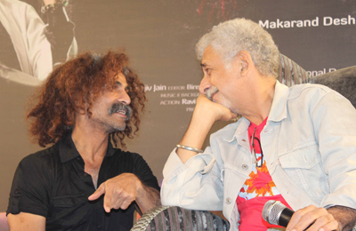 Director Makarand Deshpande with actor Naseeruddin Shah during the press meet of the movie 'Sona Spa', held in Mumbai.