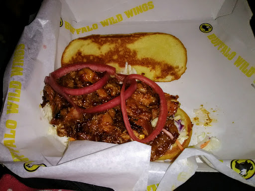 Chicken Wings Restaurant «Buffalo Wild Wings», reviews and photos, 415 S Wadsworth Blvd, Lakewood, CO 80226, USA