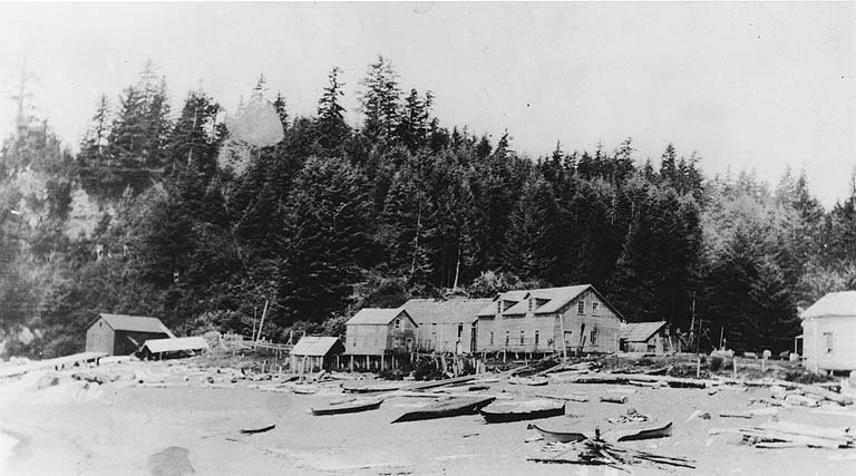 Nootka village called Nitinaht, on Vancouver Island – 1905 | Native ...