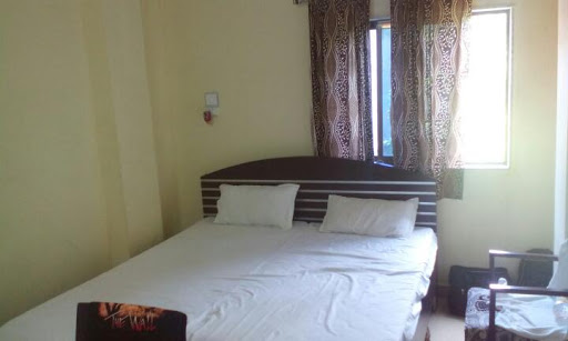 Hotel Holiday Inn and Family Restaurant, VIP Road, India, Laheriasarai, Darbhanga, Bihar 846001, India, Inn, state BR