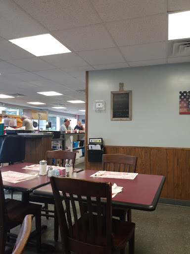 Family Restaurant «Eastgate Family Restaurant», reviews and photos, 1648 2nd St, Henderson, KY 42420, USA