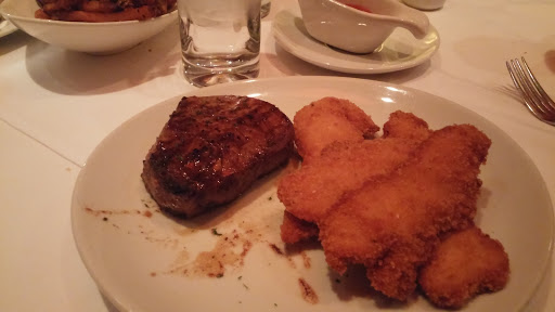 Fleming’s Prime Steakhouse & Wine Bar