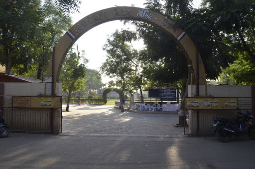 Swami Vivekanand School, Amarnagar Highway, Old Rupavati Road, Jetpur, Gujarat 360370, India, State_School, state GJ