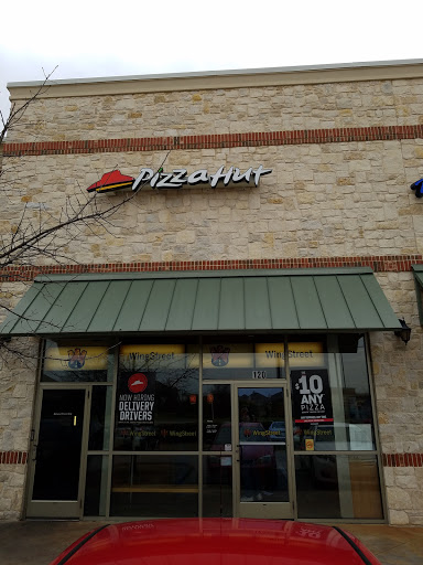 Pizza Restaurant «Pizza Hut», reviews and photos, 3806 E Broad St #120, Mansfield, TX 76063, USA